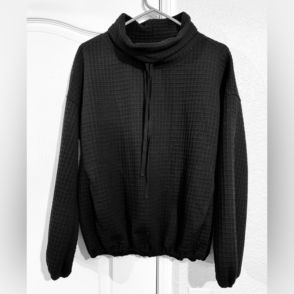 Max studio Waffle pullover, Size S